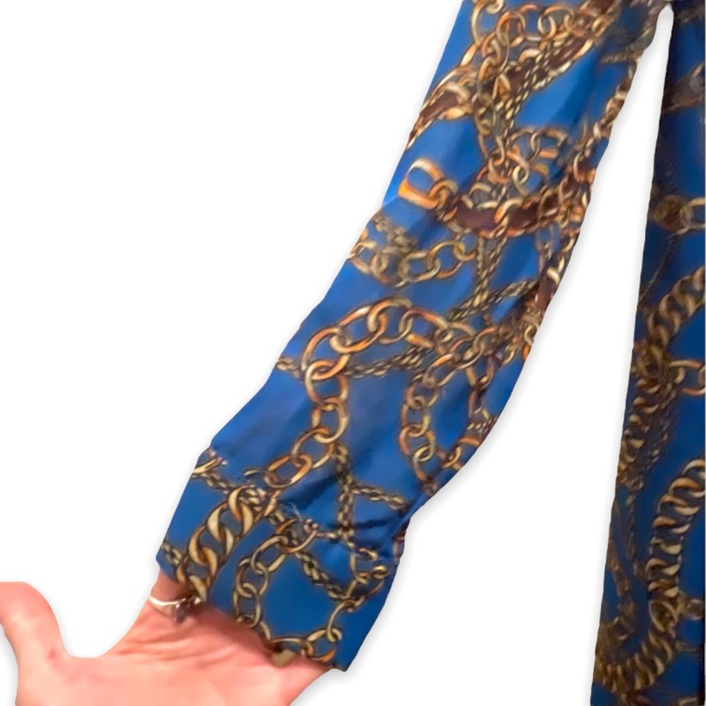 SOLD ❤️Ups & Downs Woman’s Blue & Gold Chain Patterned High Low Ruana Kimono - Picture 5 of 9